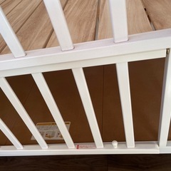 ベビーベッド【カトージ】白＊美品＊ハイタイプの画像