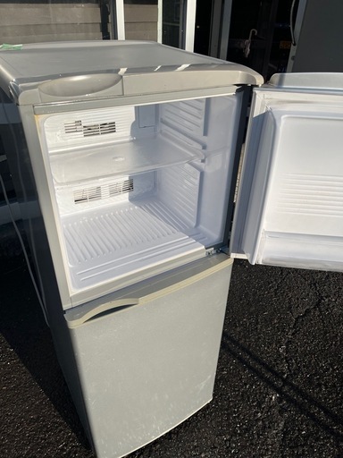 SANYO ノンフロン冷凍冷蔵庫 型番：SR-141U（SB）配送可能 良い