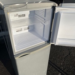 SANYO ノンフロン冷凍冷蔵庫 型番：SR-141U（SB）の画像