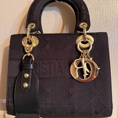 Diorカバンの画像