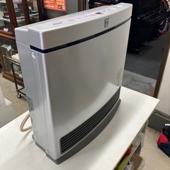 W2512-465 リンナイ　ガスファンヒーター　RC-390NP プラズマクラスター　200
4年製　動作確認済み　キズ汚れ有りの画像