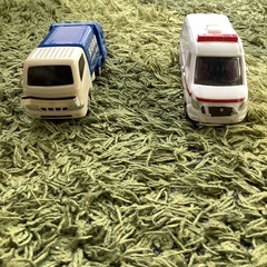 ハッピーセットの？トミカの画像