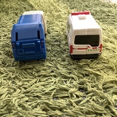 ハッピーセットの？トミカの画像