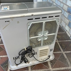 灯油ファンヒーターの画像