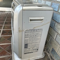 灯油ファンヒーターの画像