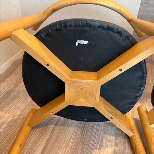 河口家具PVC座面北欧木製ダイニングチェア (あち) 百舌鳥の椅子