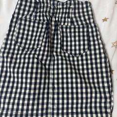 チェックスカートの画像