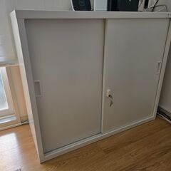 スチールキャビネット（書類棚）の画像