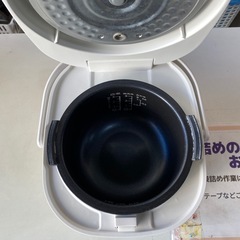 12月は毎日営業中‼️ 2020年製　シャープ　炊飯器　3合の画像