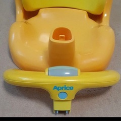 美品！アップリカ、バスチェアの画像