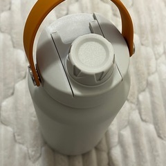 Blackube1リットルタンブラー無料譲渡の画像