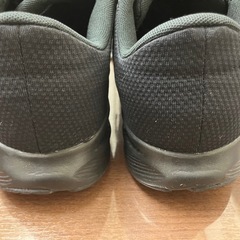 ニューバランス ランニングシューズ M413 2E ブラック 28.5cm スニーカーの画像