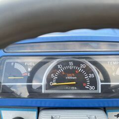 イセキ トラクター ブルーハンター 20馬力 クローラー式4WDの画像