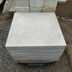 【年末年始営業のお知らせ】12月29日～1月4日までお休みとさせていただきます △ 平板 へいばん 舗装ブロック コンクリートブロックレンガ  計26点おまとめ 汚れ、欠けありの画像