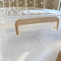 【ニトリ】丈夫なフタ付き収納ボックス/キャリー付き
の画像