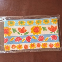 【新品未使用】ポーチの画像