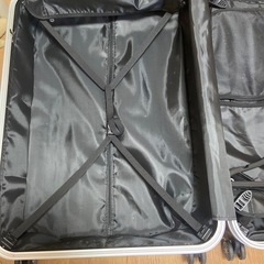 キャリーケースの画像