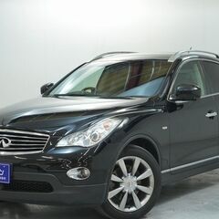 スカイラインの血統、次のカタチ。いつもの道を、少し誇らしく。日産 スカイライン　クロスオーバー 　３７０ＧＴの画像