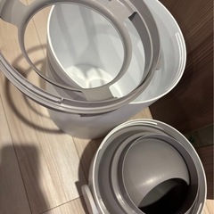 ピジョン　ステール　おむつ用ゴミ箱の画像