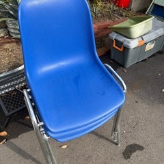 綺麗なオフィス椅子　4脚の画像