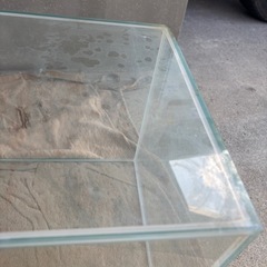 【17】30cmキュー部中古水槽の画像