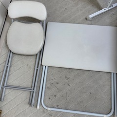 【最終価格】折り畳みテーブル&チェアセットの画像