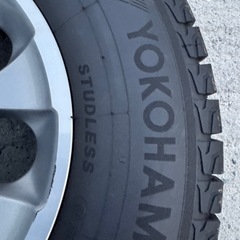 ヨコハマ　すたスタッドレスタイヤホイールセットの画像