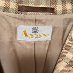 Aquascutum チェック柄 テーラードジャケットの画像