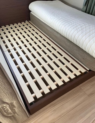 ニトリ クイーンベッドフレームのみ