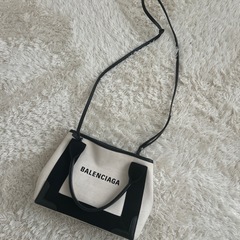 BALENCIAGA ショルダーバッグ ホワイト/ブラックの画像