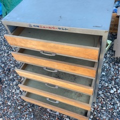 スチールキャビネットの画像