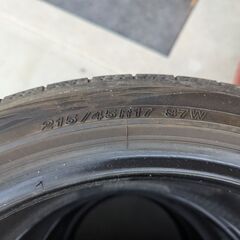 215 45 17 ブルーアース　GT 4本 2020年の画像