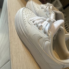 Nike ホワイトスニーカー DM0118-100の画像