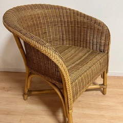 ラタンチェアの画像