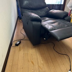 電動リクライニングソファの画像