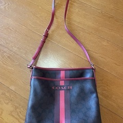「お取引き中」COACH ショルダーバッグとアディダスバッグの画像