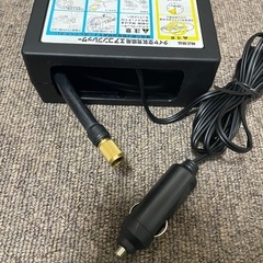 タイヤ　エアーコンプレッサー　純正品の画像