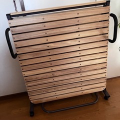 折りたたみベッド　シングルの画像