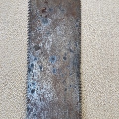 ノコギリ　欠け有りの画像