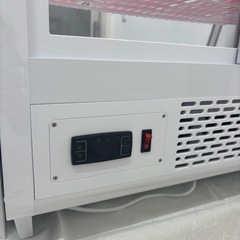 ショーケース+トレイ8個の画像