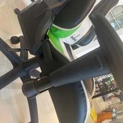【極美品】ゲーミングチェア/リクライニングの画像