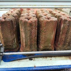 【年末年始営業のお知らせ】12月29日～1月4日までお休みとさせていただきます △ 花壇レンガ ガーデンブロック 園芸用レンガ ハーフブロック 計15点おまとめ 汚れ、欠けありの画像