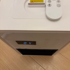 加湿器付きヒーターの画像