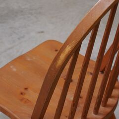 ≪zyt2644ジ≫ カントリー調 フープバックチェア パイン材 ① アンティーク調/ウィンザーチェア/ヴィンテージ家具/中古家具/リユースストレージ仙台 071211-03の画像