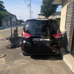 フリードハイブリッド　4WDの画像