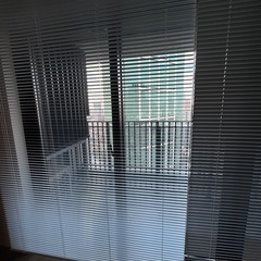 アルミブラインド オーダーメイド カーテンレールの画像