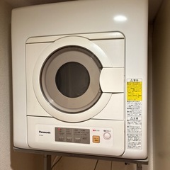 パナソニック乾燥機&専用台付セット　2019年製の画像