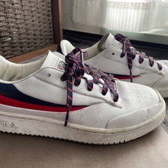 Brooks Brothers×FILA スニーカーの画像