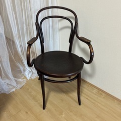 アンティーク椅子の画像