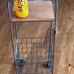 used＊アイアンキャスター付きラック＊コンパクトサイズ＊隙間収納の画像